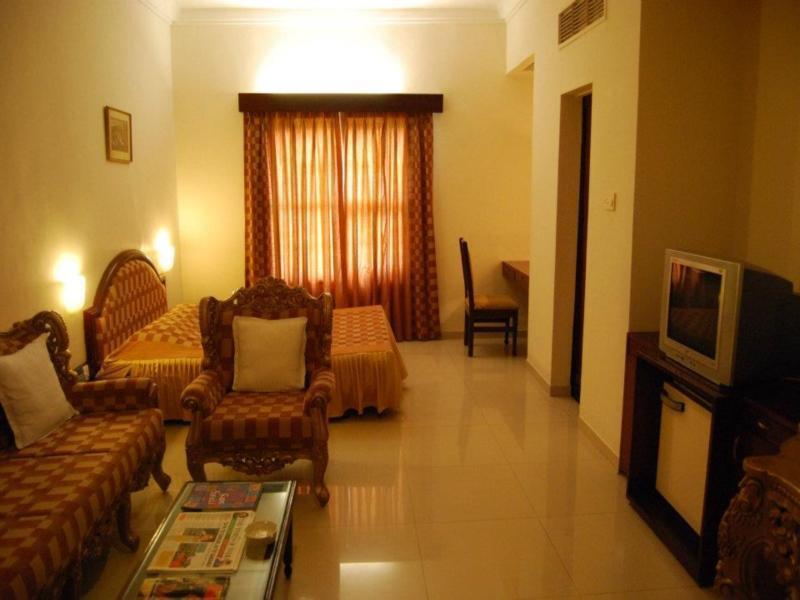 Hotel The Westend Ahmedabad Eksteriør bilde