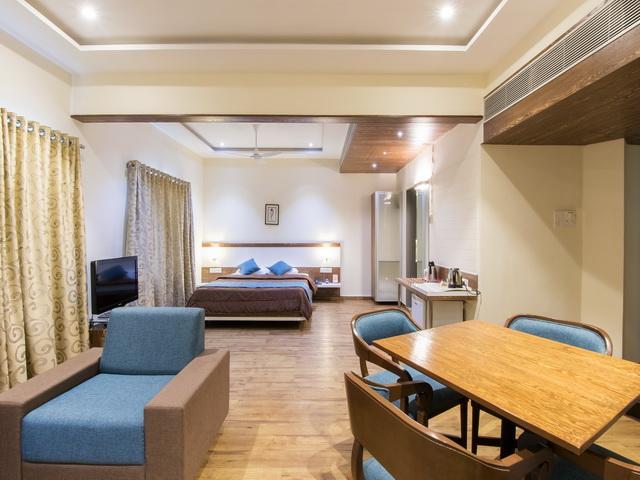 Hotel The Westend Ahmedabad Eksteriør bilde