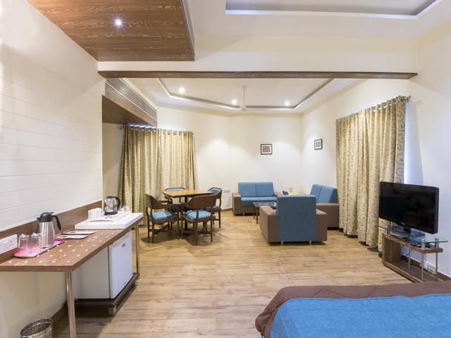 Hotel The Westend Ahmedabad Eksteriør bilde