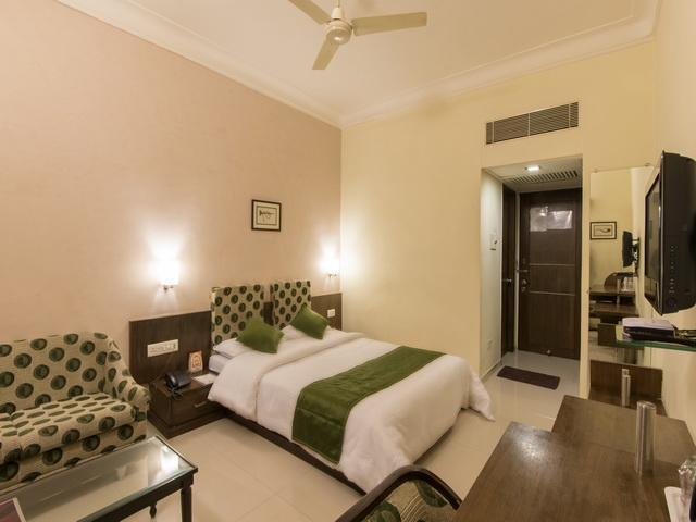 Hotel The Westend Ahmedabad Eksteriør bilde